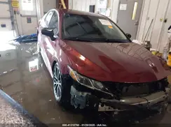 4T1B11HK5JU618180 2018 TOYOTA CAMRY