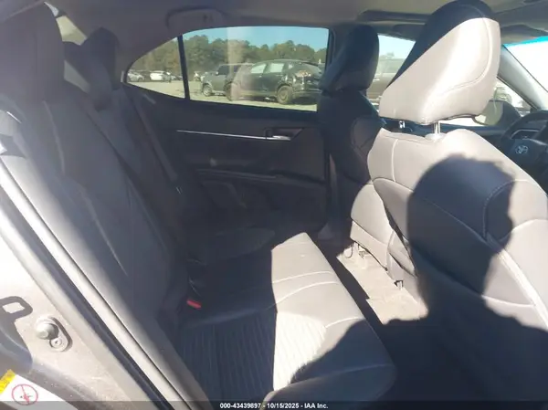 4T1B11HK5JU619880 2018 TOYOTA CAMRY - Image 8