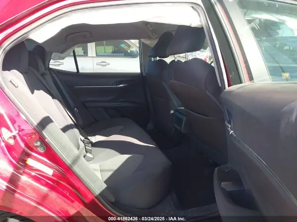 4T1B11HK5JU621824 2018 TOYOTA CAMRY - Image 8