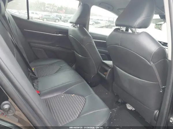 4T1B11HK5JU623122 2018 TOYOTA CAMRY - Image 8