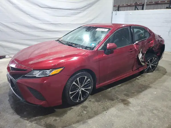 4T1B11HK5JU626800 2018 TOYOTA CAMRY - Image 1