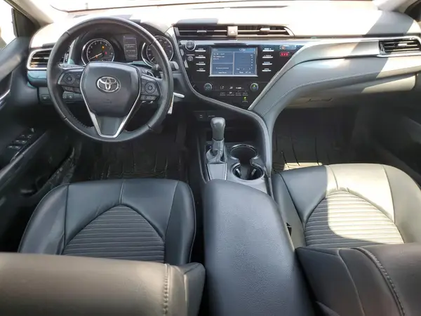 4T1B11HK5JU631057 2018 TOYOTA CAMRY - Image 8