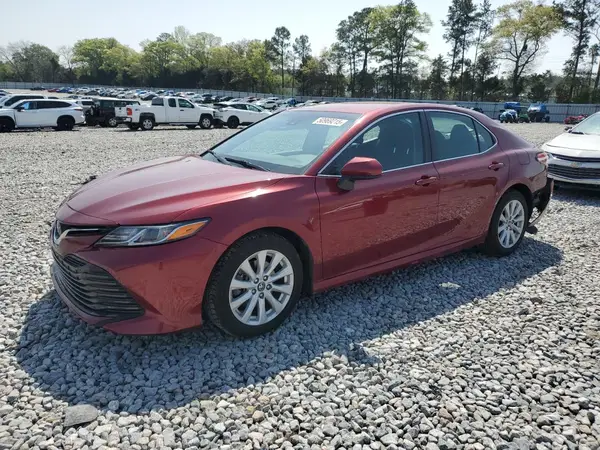 4T1B11HK5JU631351 2018 TOYOTA CAMRY - Image 1