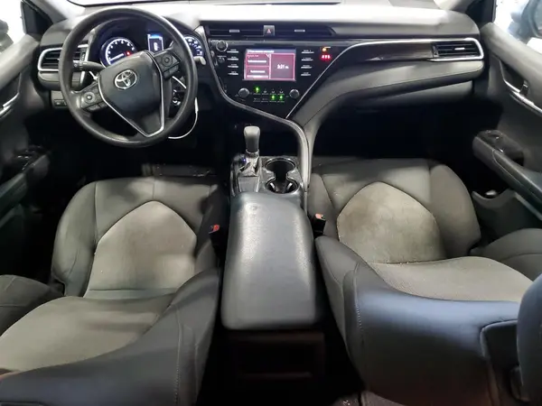 4T1B11HK5JU631351 2018 TOYOTA CAMRY - Image 8