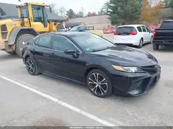 4T1B11HK5JU631608 2018 TOYOTA CAMRY