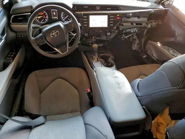 4T1B11HK5JU631737 2018 TOYOTA CAMRY - Image 8