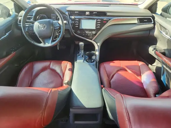 4T1B11HK5JU633150 2018 TOYOTA CAMRY - Image 8