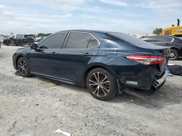 4T1B11HK5JU635965 2018 TOYOTA CAMRY - Image 2