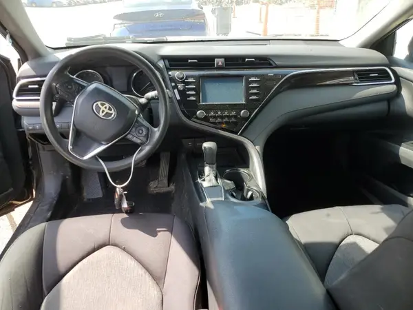 4T1B11HK5JU639403 2018 TOYOTA CAMRY - Image 8