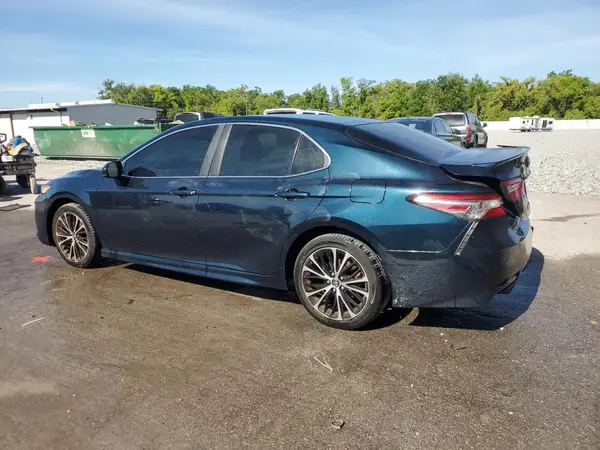 4T1B11HK5JU640504 2018 TOYOTA CAMRY - Image 2