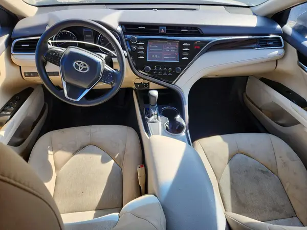 4T1B11HK5JU640549 2018 TOYOTA CAMRY - Image 8