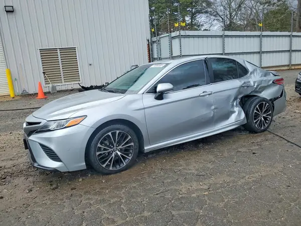 4T1B11HK5JU641815 2018 TOYOTA CAMRY - Image 1