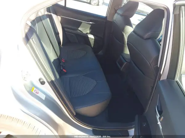 4T1B11HK5JU642107 2018 TOYOTA CAMRY - Image 8