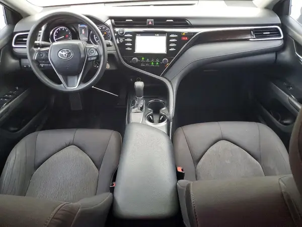 4T1B11HK5JU643256 2018 TOYOTA CAMRY - Image 8