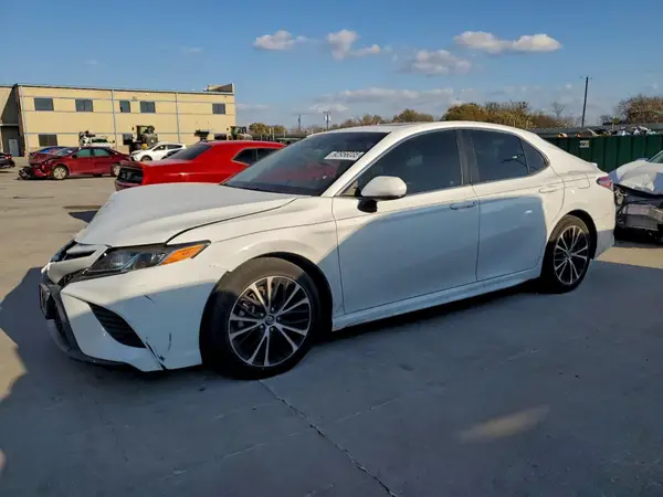 4T1B11HK5JU645167 2018 TOYOTA CAMRY - Image 1