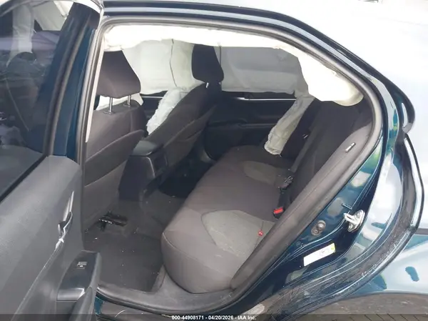 4T1B11HK5JU645928 2018 TOYOTA CAMRY - Image 8