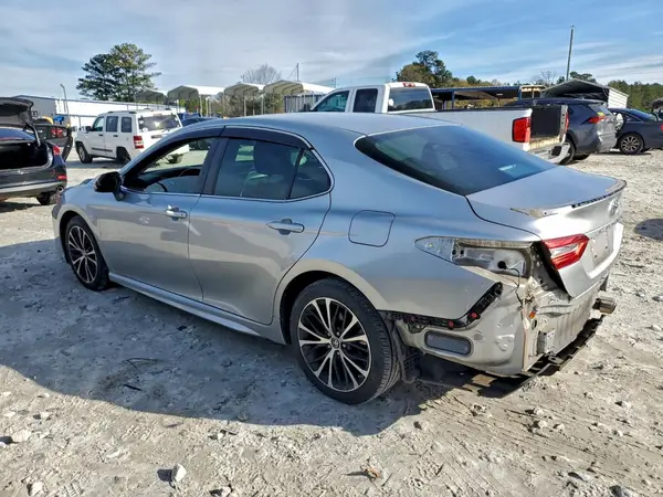 4T1B11HK5JU651454 2018 TOYOTA CAMRY - Image 2