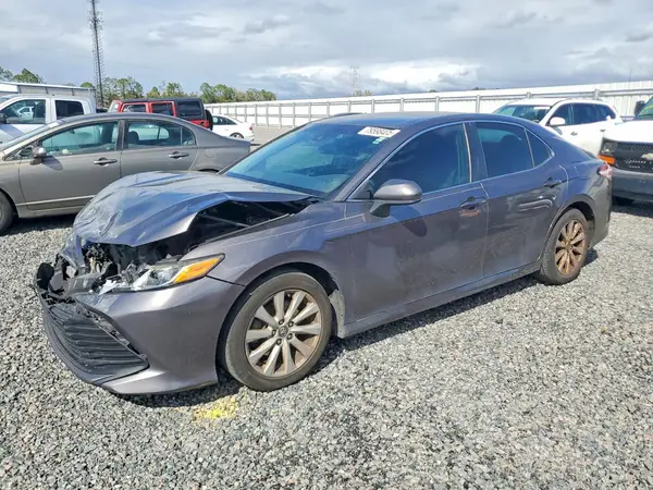 4T1B11HK5JU652166 2018 TOYOTA CAMRY - Image 1