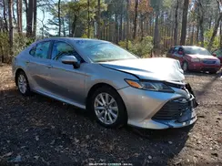 4T1B11HK5JU653883 2018 TOYOTA CAMRY