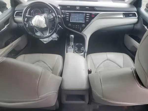 4T1B11HK5JU660185 2018 TOYOTA CAMRY - Image 8