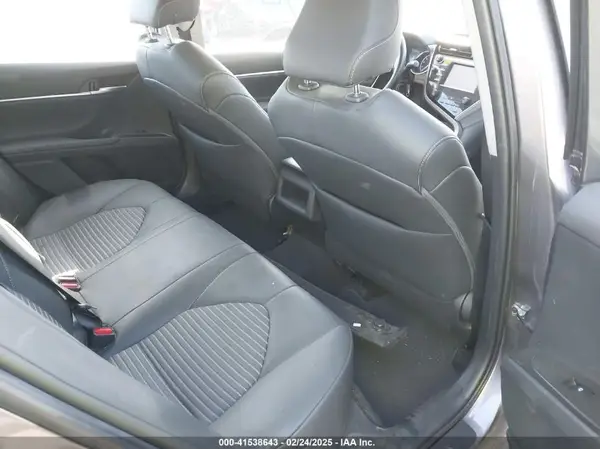 4T1B11HK5JU660719 2018 TOYOTA CAMRY - Image 8