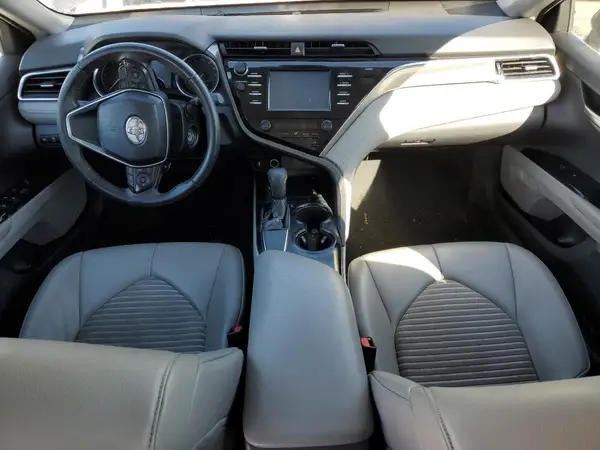 4T1B11HK5JU661126 2018 TOYOTA CAMRY - Image 8