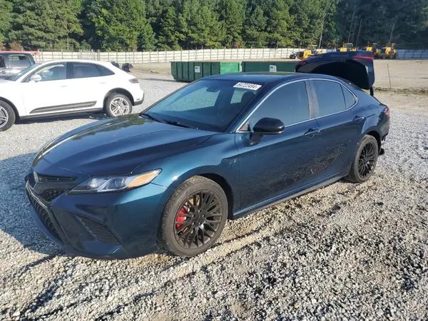 4T1B11HK5JU666472 2018 TOYOTA CAMRY - Image 1