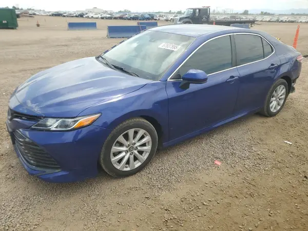4T1B11HK5JU667394 2018 TOYOTA CAMRY - Image 1