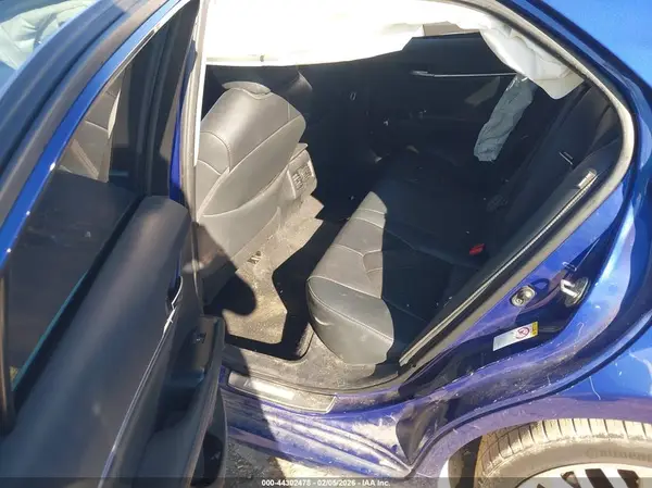 4T1B11HK5JU668013 2018 TOYOTA CAMRY - Image 8