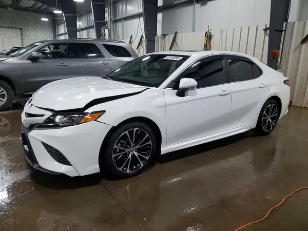 4T1B11HK5JU669842 2018 TOYOTA CAMRY - Image 1