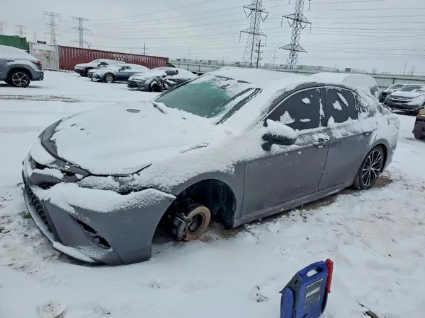 4T1B11HK5JU673843 2018 TOYOTA CAMRY - Image 1