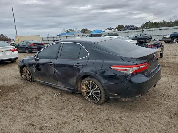 4T1B11HK5JU678539 2018 TOYOTA CAMRY - Image 2