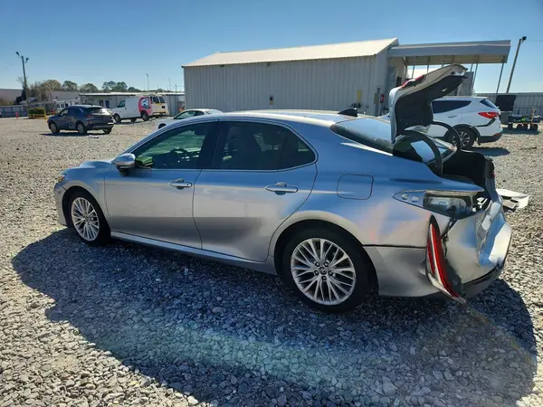 4T1B11HK5KU160576 2019 TOYOTA CAMRY - Image 2
