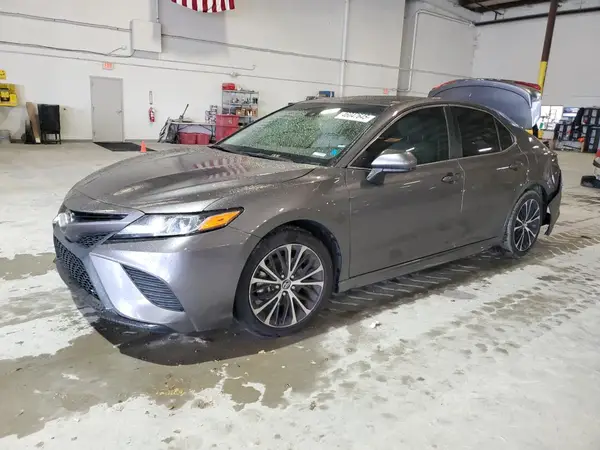 4T1B11HK5KU161582 2019 TOYOTA CAMRY - Image 1