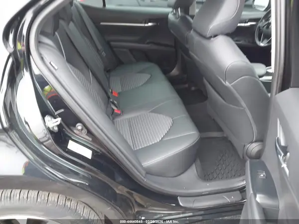 4T1B11HK5KU164742 2019 TOYOTA CAMRY - Image 8