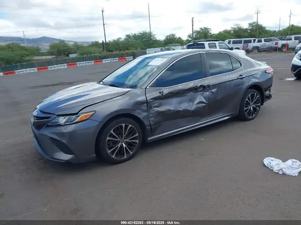 4T1B11HK5KU165065 2019 TOYOTA CAMRY - Image 2