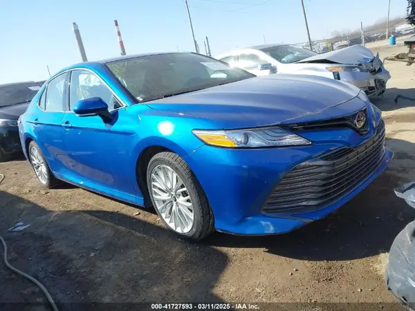 4T1B11HK5KU167706 2019 TOYOTA CAMRY - Image 1
