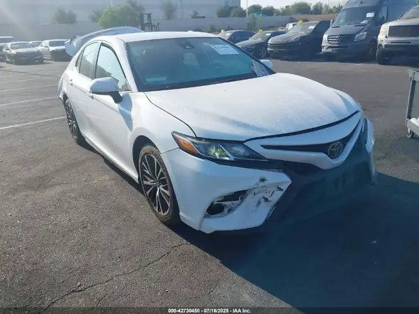 4T1B11HK5KU169973 2019 TOYOTA CAMRY - Image 1