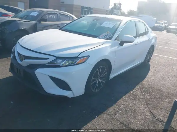 4T1B11HK5KU169973 2019 TOYOTA CAMRY - Image 2