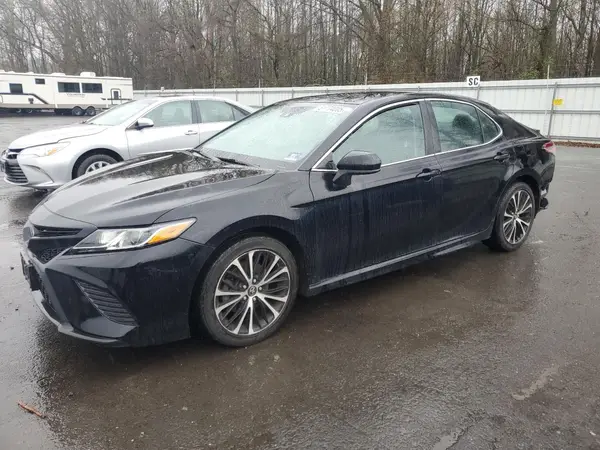 4T1B11HK5KU170587 2019 TOYOTA CAMRY - Image 1