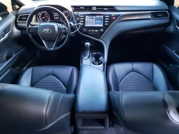 4T1B11HK5KU173893 2019 TOYOTA CAMRY - Image 8