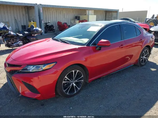 4T1B11HK5KU174882 2019 TOYOTA CAMRY - Image 2