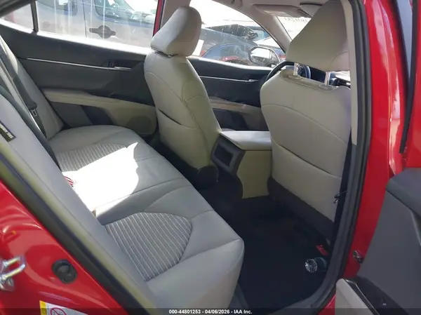 4T1B11HK5KU176289 2019 TOYOTA CAMRY - Image 8