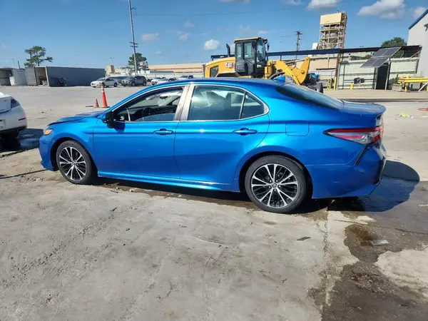 4T1B11HK5KU178267 2019 TOYOTA CAMRY - Image 2