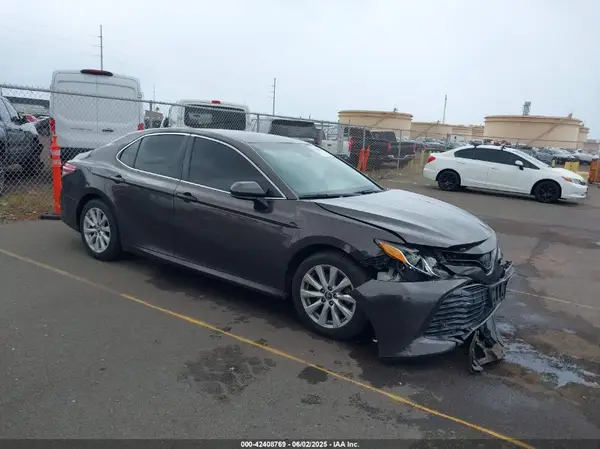 4T1B11HK5KU178723 2019 TOYOTA CAMRY - Image 1