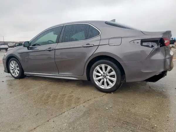 4T1B11HK5KU183954 2019 TOYOTA CAMRY - Image 2