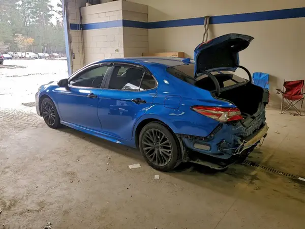 4T1B11HK5KU184974 2019 TOYOTA CAMRY - Image 2