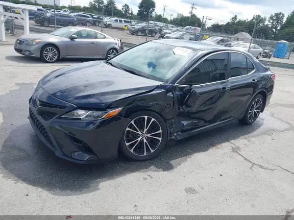 4T1B11HK5KU185364 2019 TOYOTA CAMRY - Image 2