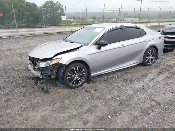 4T1B11HK5KU186224 2019 TOYOTA CAMRY - Image 2