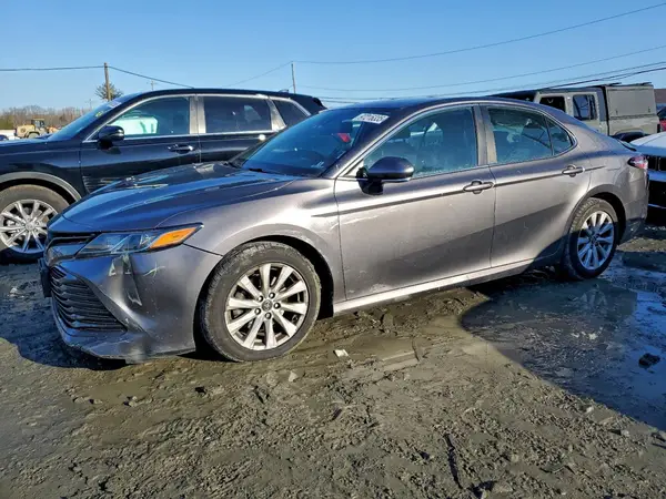 4T1B11HK5KU187955 2019 TOYOTA CAMRY - Image 1